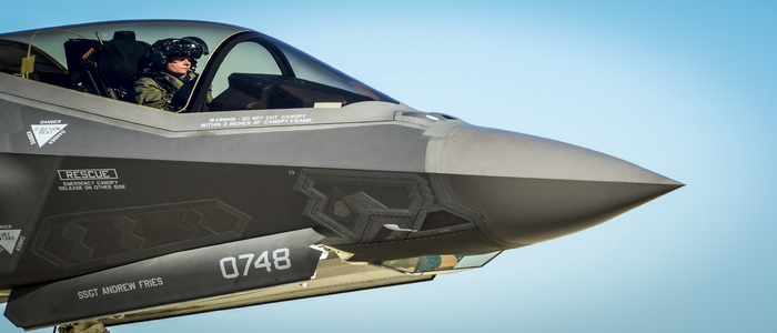 طائرة F-35A اليابانية تغرق بسبب فقدان "تحديد الاتجاه في الفراغ".