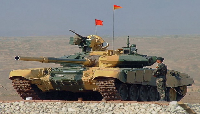 وزارة الدفاع الهندية تمنح عقدا لانتاج دبابات قتال رئيسية روسية من طراز T-90MS.