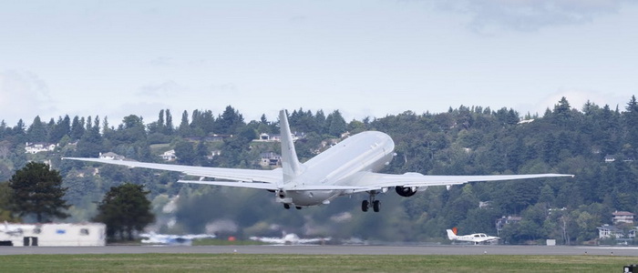 خامس طائرة بريطانية من طراز P-8 Poseidon تحمل اسم "فولمار" تخرج من خط الإنتاج.