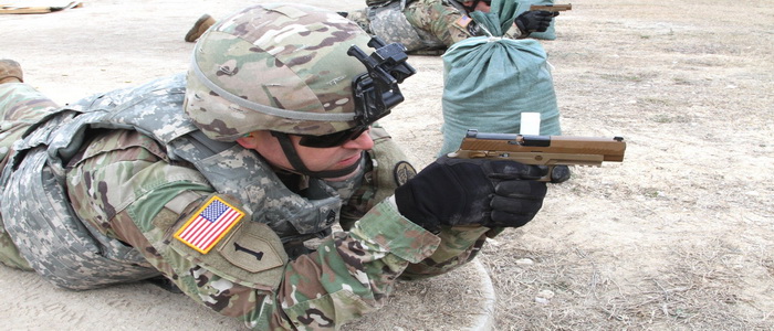 سلمت شركة Sig Sauer عدد 200000 مسدس MHS إلى جميع فروع الجيش الأمريكي خلال شهر  شركة Sig Sauer تصل إلى علامة فارقة في توريد المسدسات إلى جميع فروع الجيش الأمريكي.