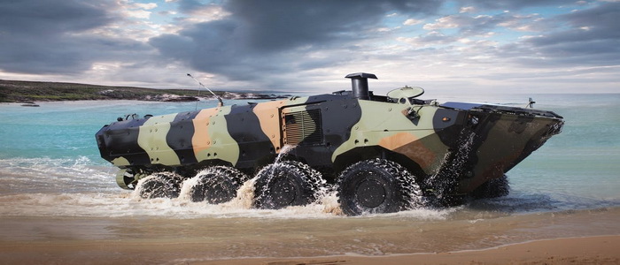 فاز فريق المركبات الدفاعية BAE-Iveco ببرنامج USMC بقيمة 1.2 مليار دولار في يونيو 2018 وحصل على الضوء الأخضر لبدء الإنتاج الكامل في ديسمبر 2020 شركة BAE Systems تحصل على عقد بقيمة 77 مليون دولار لدعم المركبات البرمائية الأمريكية.