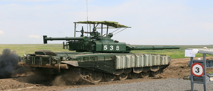 بحسب الجيش الروسي، فإن هذه "الأقنعة/الأقفاص" ستحمي النقاط الأكثر ضعفاً في دبابات T-72B3 من الذخائر الحديثة التي تهاجم الهدف من الأعلى روسيا | الجيش الروسي يبتكر طريقة لحماية دبابات T-72B3 من الهجمات العُلوية.