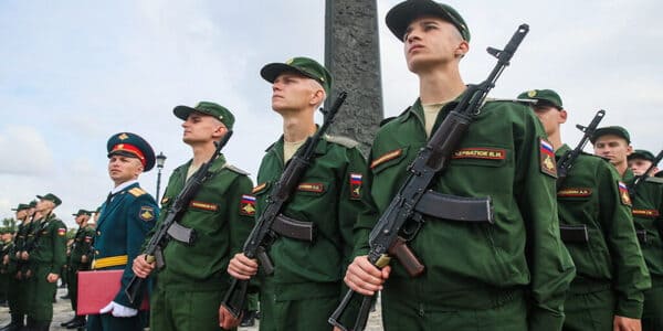 روسيا | البدء في نظام التجنيد الخريفي.. ومعهد الحرب الأميركي يفيد بأن الكرملين يستعد لمواجهة محتملة مع الناتو. 