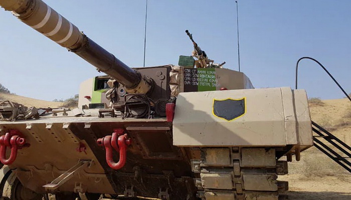 الهند | نجاح تجارب إطلاق صاروخ م/د  ATGM موجه بالليزر من مدفع 120 ملم لدبابة أرجون.