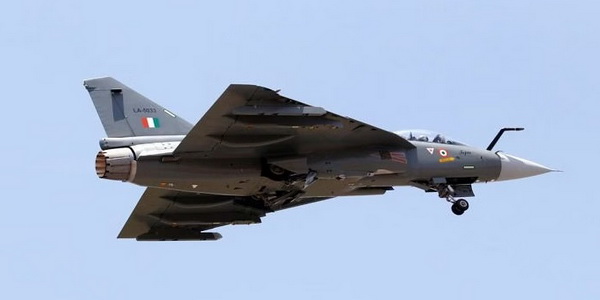 الهند | شركة هندوستان للملاحة الجوية المحدودة (HAL) تكمل الرحلة الأولى لطائرة Tejas Mk-1A.