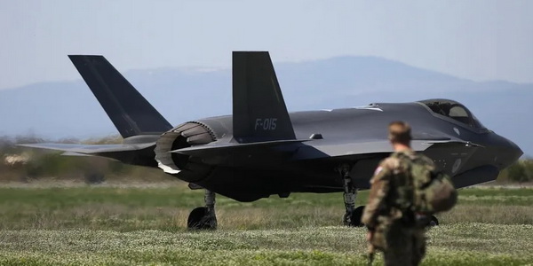 هولندا | القوات الجوية الملكية الهولندية الأولى أوروبياً في نشر سرب من المقاتلات النووية F-35.