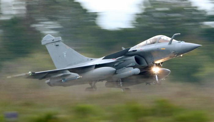 ضعف الجاهزية القتالية والقدرة التشغيلية للقوات الجوية الفرنسية 